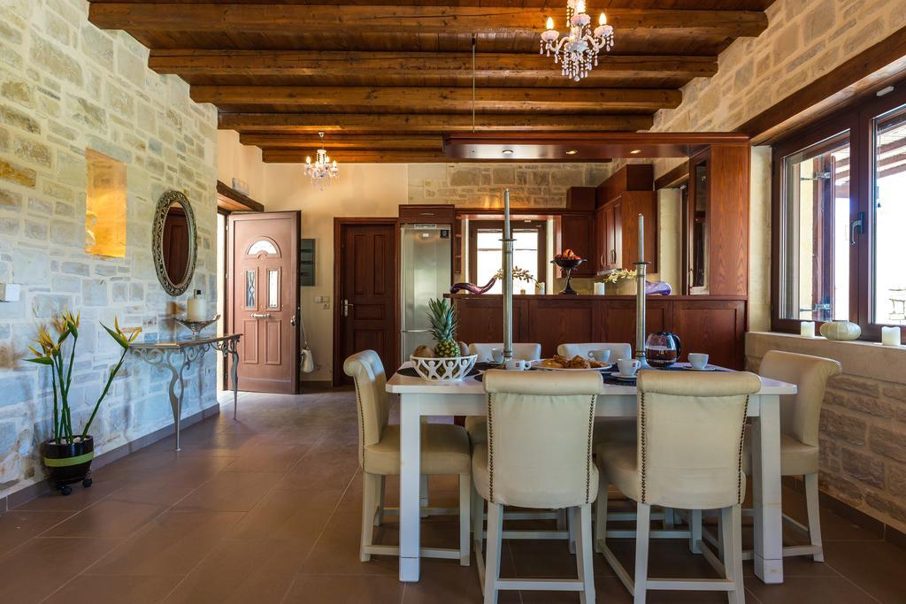 Poseidon Villa, Nestled In The Picturesque South, By Thinkvilla Λευκόγεια Εξωτερικό φωτογραφία