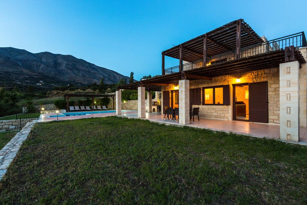 Poseidon Villa, Nestled In The Picturesque South, By Thinkvilla Λευκόγεια Εξωτερικό φωτογραφία